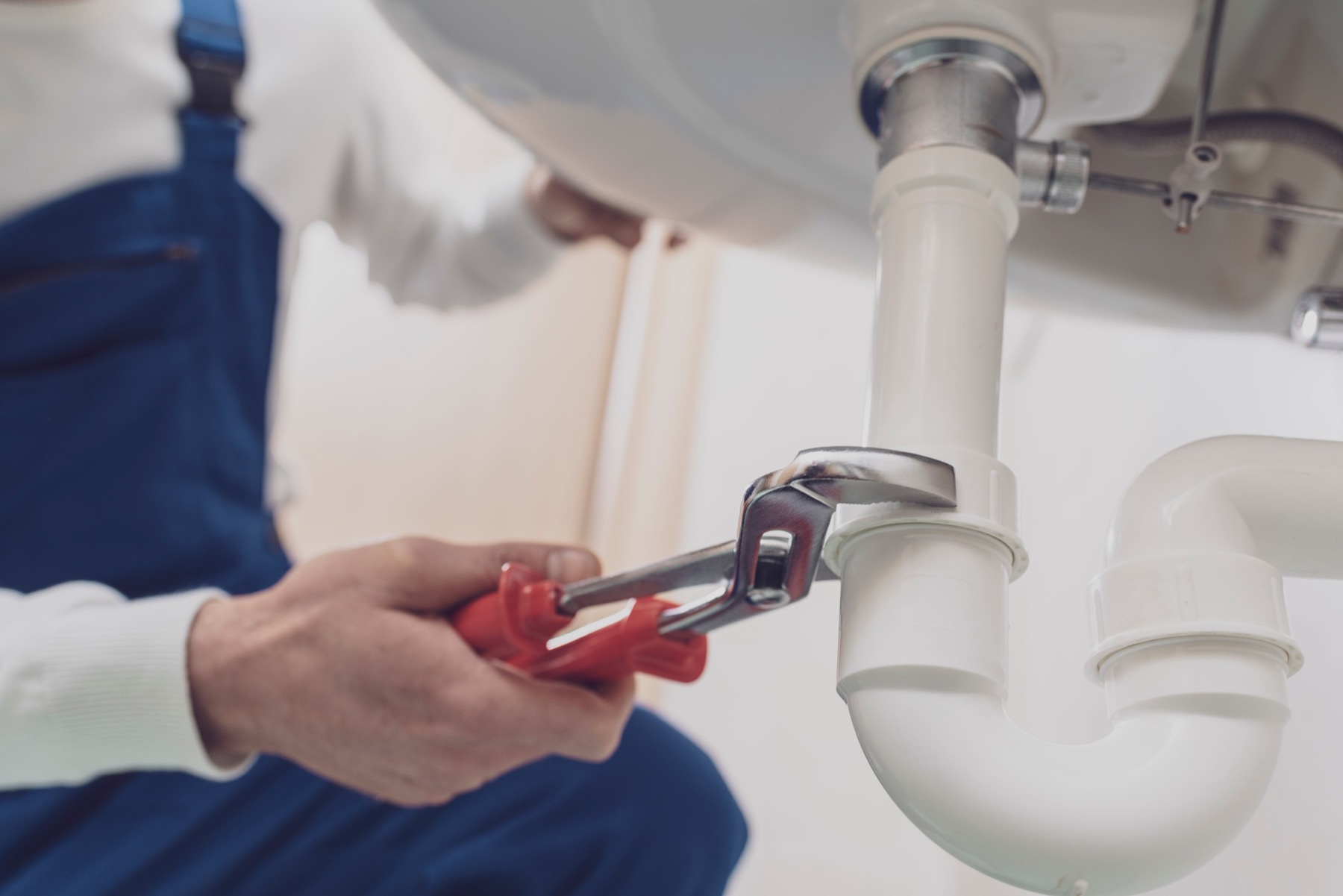 Fast Emergency Plumbing in Loughborough: What to Do When Disaster Strikes